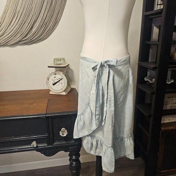 Harper Heritage Chambray Ruffle Wrap Skirt Sz S - Picture 4 of 7